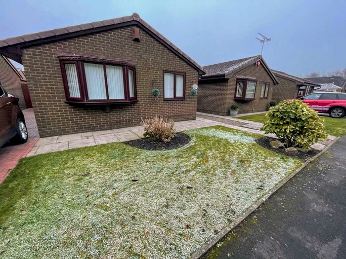 2 Bedroom Bungalow To Rent In Tulip Close, Firwood Park, OL9