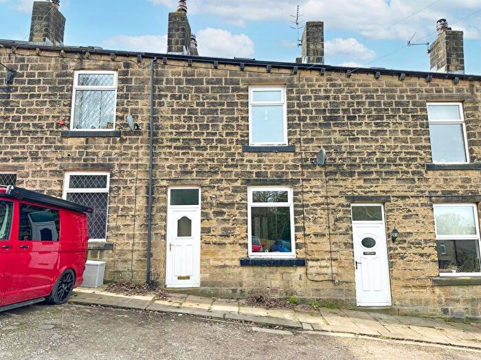 2 Bedroom Terraced House For Sale In Seed Hill Terrace, Steeton, BD20