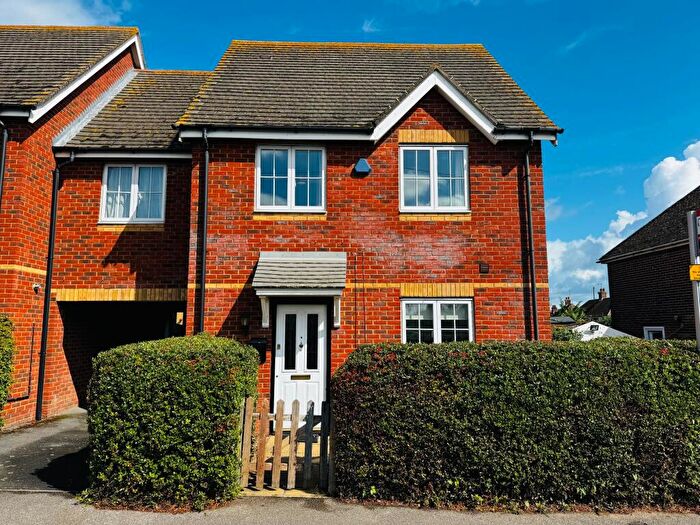 3 Bedroom Terraced House To Rent In Lower Road, Faversham, ME13