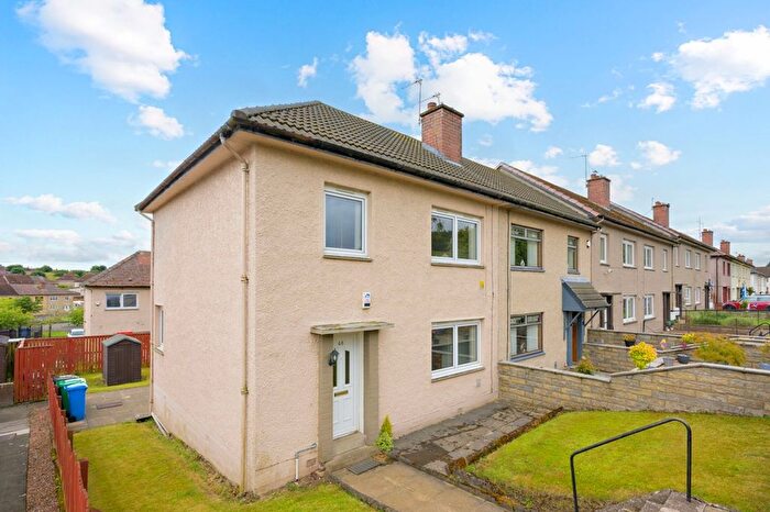 3 Bedroom End Of Terrace House For Sale In Kirkland Gardens, Ballingry, KY5