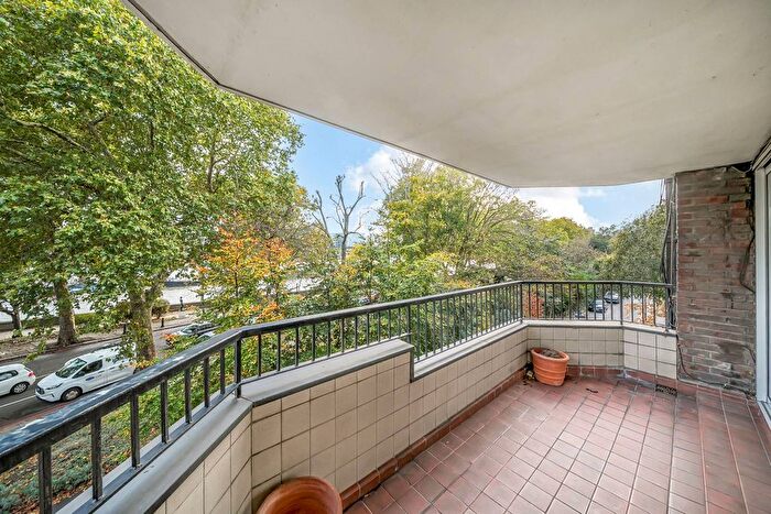 2 Bedroom Flat To Rent In Pier House, Chelsea, London, SW3