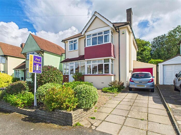 3 Bedroom Detached House For Sale In Penwortham Road, South Croydon, CR2