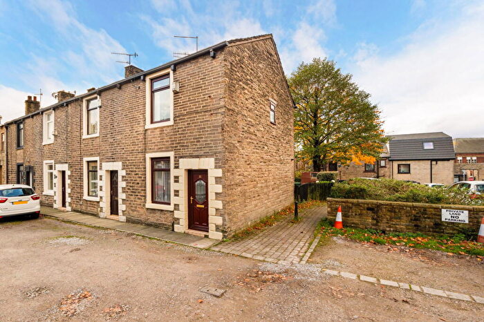2 Bedroom End Of Terrace House For Sale In Shepley Street, Lees, Oldham, OL4