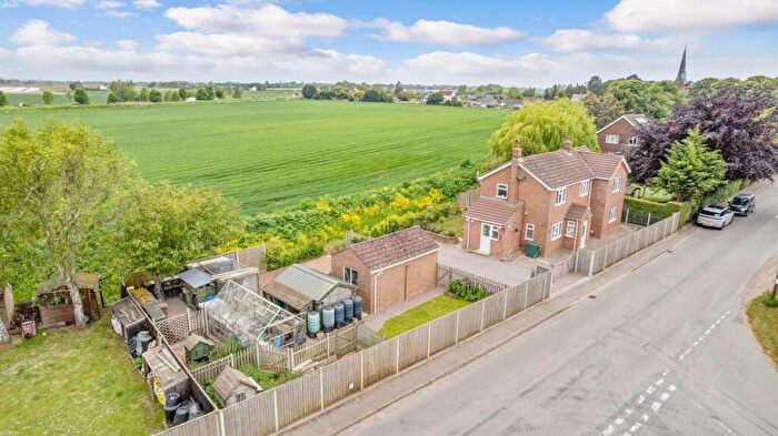 3 Bedroom Detached House For Sale In Old Main Road, Fosdyke, PE20