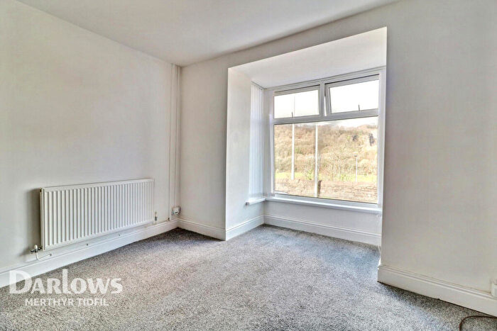 2 Bedroom Terraced House To Rent In Pontshonnorton Road, Pontypridd, CF37