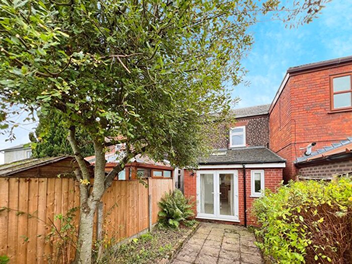 2 Bedroom Cottage For Sale In Moss Colliery Road, Swinton, M27