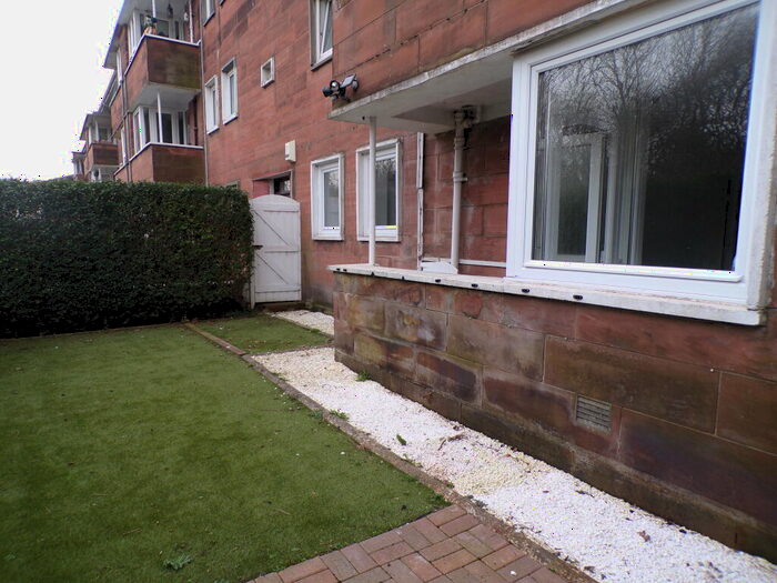 3 Bedroom Flat To Rent In Sannox Gardens, Glasgow, G31