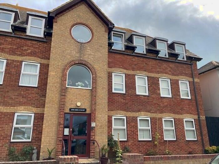 2 Bedroom Flat To Rent In Spicers Court, Stade Street, Hythe, CT21