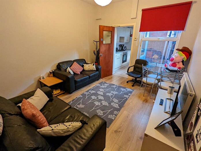 4 Bedroom Terraced House To Rent In **£pppw Excluding Bills!!** Cycle Road, Nottingham, NG7