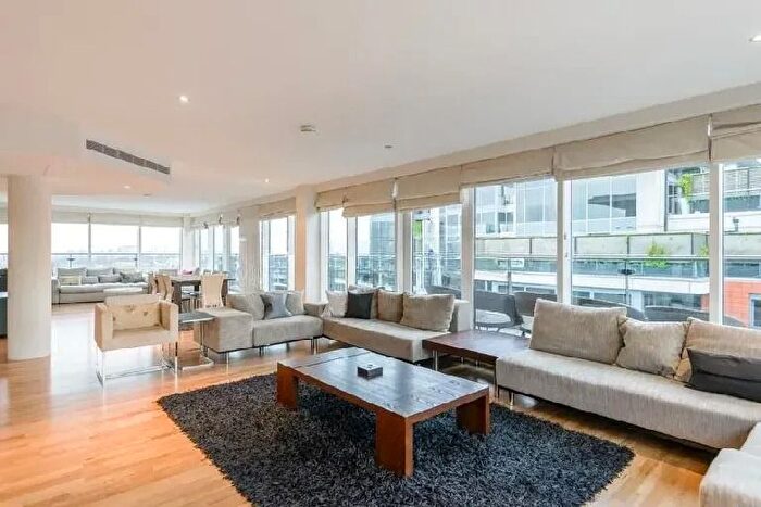 3 Bedroom Flat To Rent In The Boulevard, London, SW6