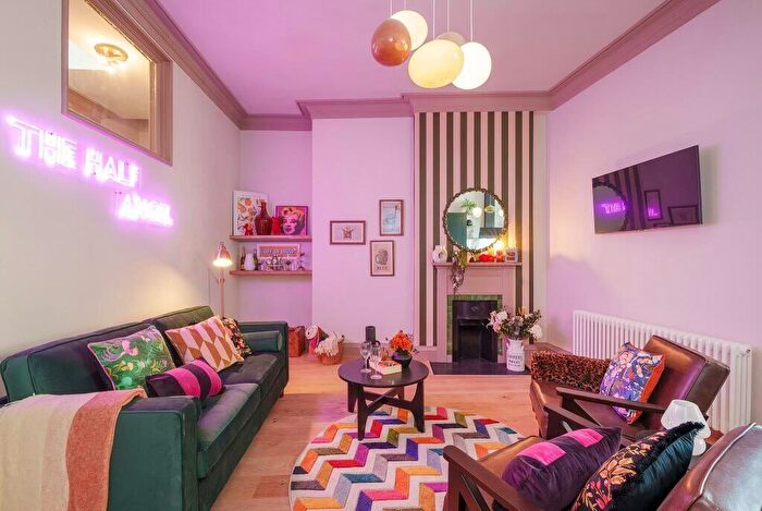 1 Bedroom Flat To Rent In The Half Angel, - Broad Street, Bristol, BS1