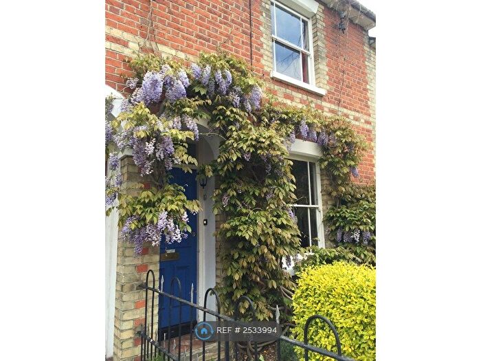 3 Bedroom Terraced House To Rent In Carnarvon Road, Reading, RG1
