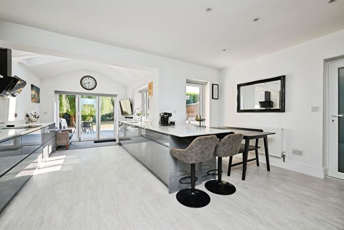 4 Bedroom Detached House For Sale In High Street, Peterborough, PE2