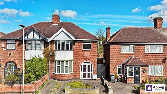 3 Bedroom Semi Detached House For Sale In Barton Road, Leicester, LE3