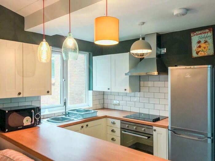 5 Bedroom House To Rent In Norfolk Park Drive, Sheffield, S2