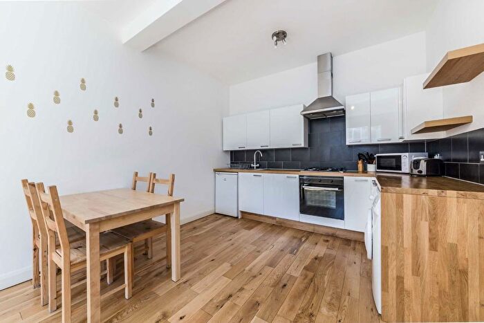 1 Bedroom Property To Rent In Chiswick High Road, London, W4