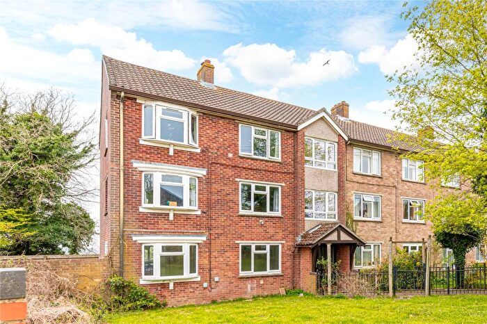 1 Bedroom Apartment For Sale In Mayenne Place, Devizes, Wiltshire, SN10