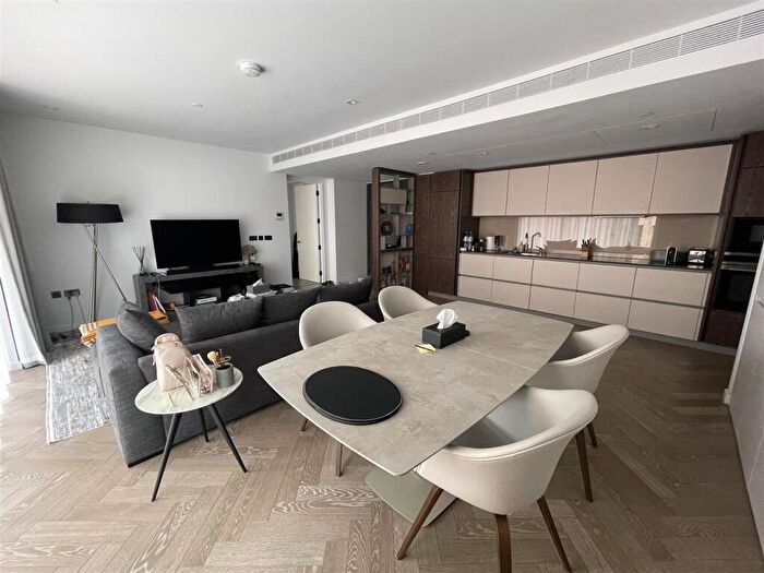 2 Bedroom House To Rent In Circus Road West, London, SW11