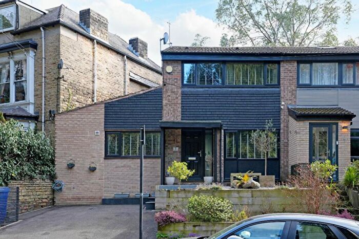 4 Bedroom Terraced House For Sale In Southgrove Road, Sheffield, S10