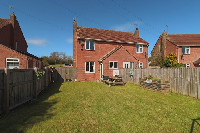 3 Bedroom Semi-Detached House For Sale In Filey Road, Gristhorpe, YO14