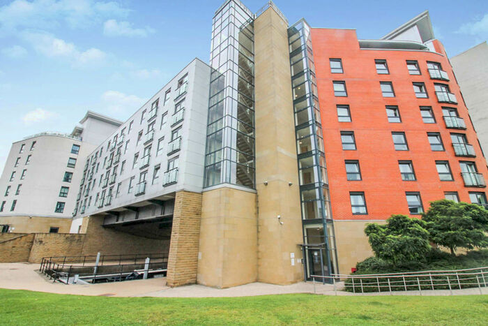 2 Bedroom Apartment To Rent In Magellan House, Leeds Dock, Leeds, LS10