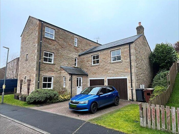 5 Bedroom Detached House For Sale In Pike Close, Hayfield, High Peak, Derbyshire, SK22