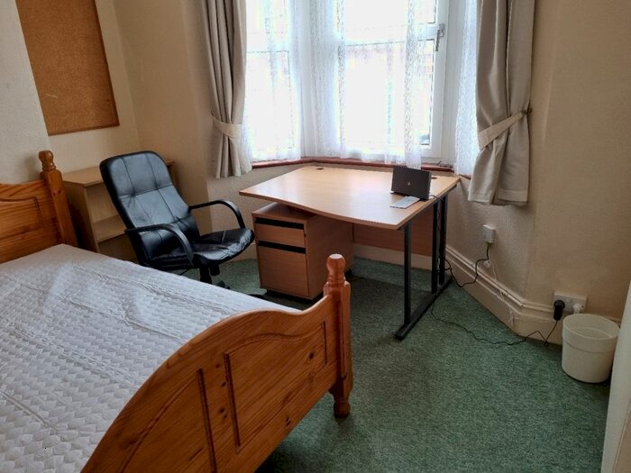 4 Bedroom Terraced House To Rent In Monkswell Road, Exeter, EX4