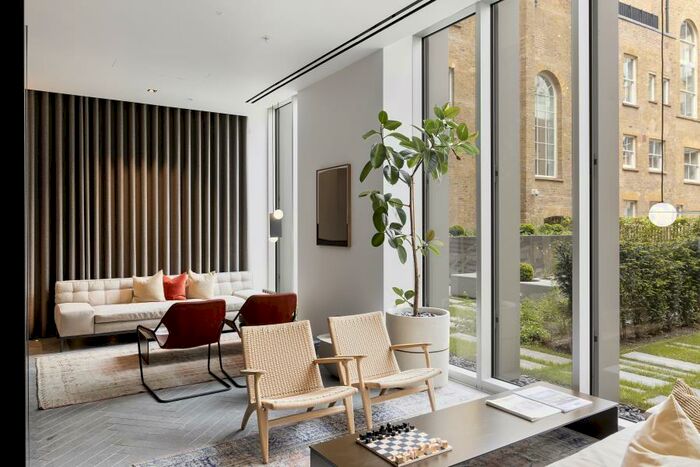 1 Bedroom Apartment To Rent In Dominion House, Bartholomew Close, EC1A