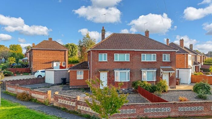 3 Bedroom Semi-detached House For Sale In Studfall Avenue, Corby, Northamptonshire, NN17