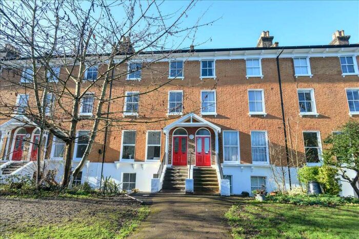 2 Bedroom Apartment To Rent In Lee Road, London, SE3