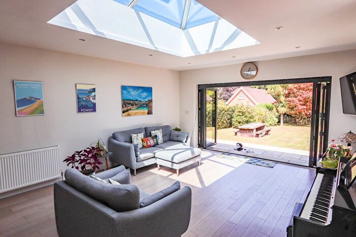 4 Bedroom Semi-Detached House For Sale In Hastings Road, Battle, TN33