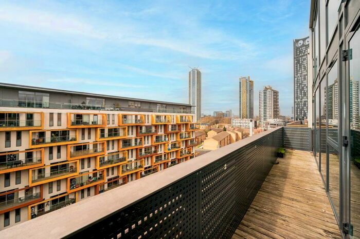 2 Bedroom Flat To Rent In Amelia Street, Elephant And Castle, London, SE17