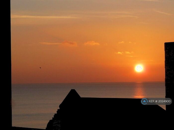 2 Bedroom Flat To Rent In Verner House, Hove, BN3