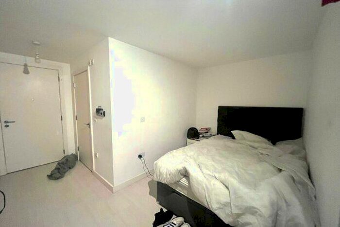 Studio To Rent In Ingram Street, Leeds, LS11