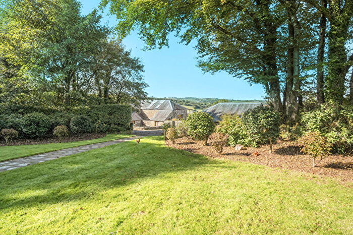 4 Bedroom Barn Conversion For Sale In Week, Tavistock, PL19