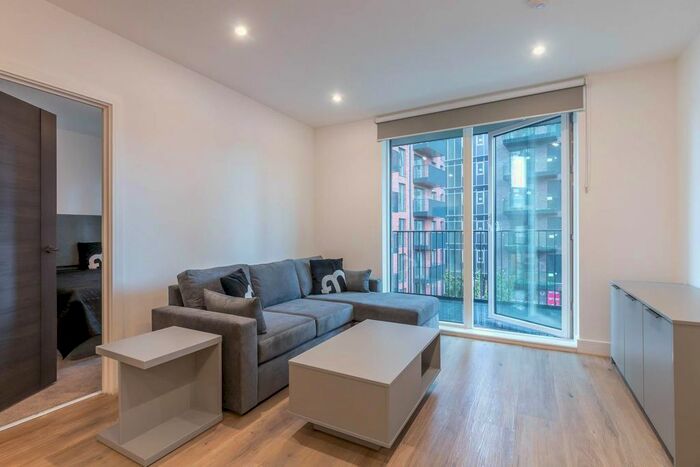 1 Bedroom Flat To Rent In The Lancaster, Snow Hill Wharf, Shadwell Street, B4