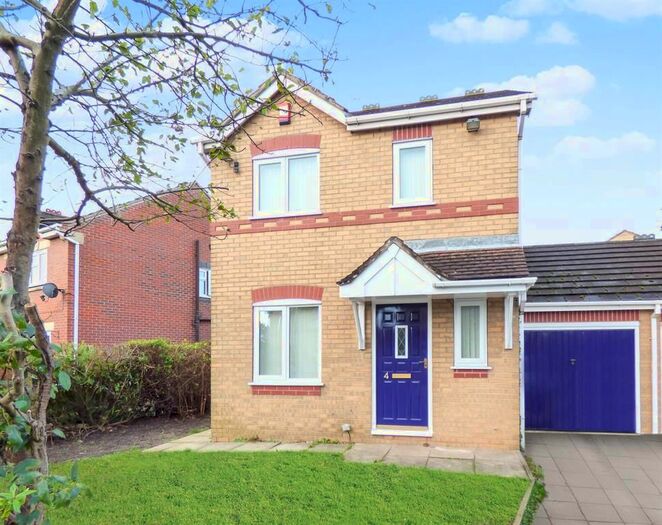3 Bedroom Detached House To Rent In Tennyson Way, Pontefract, WF8
