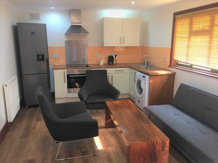 1 Bedroom Flat To Rent In Balnacraig Avenue, London, NW10