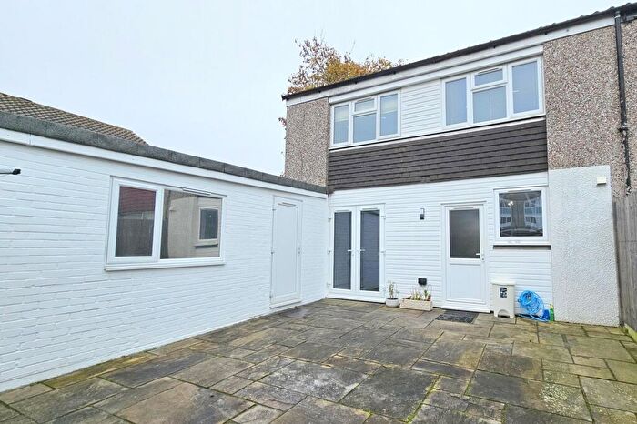 3 Bedroom Semi-Detached House To Rent In Thornton Place, Horley, Surrey., RH6