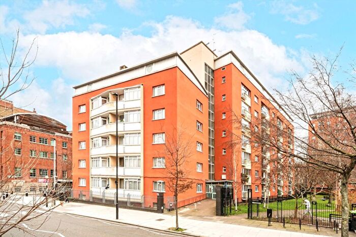 Studio For Sale In Cromer Street, Bloomsbury, WC1H