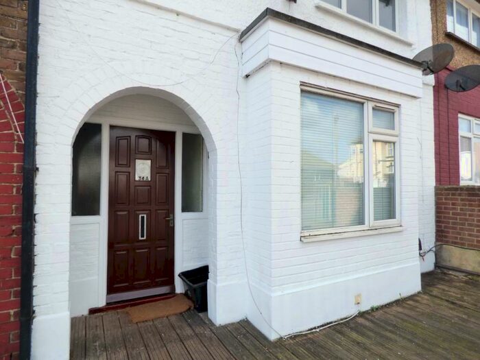 2 Bedroom Flat To Rent In Trafalgar Road, Portslade, BN41