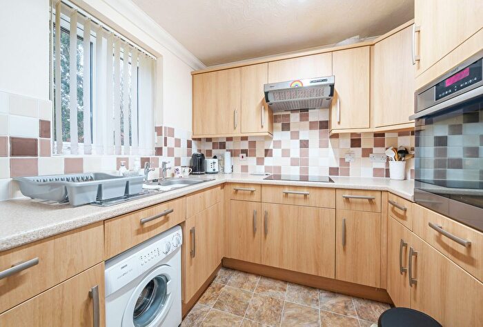 2 Bedroom Flat For Sale In Heathville Road, Gloucester, Gloucestershire, GL1