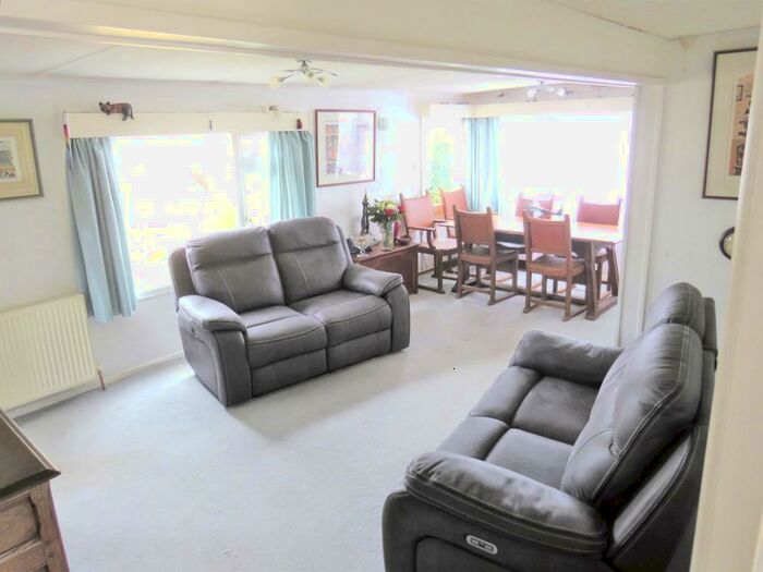 3 Bedroom Park Home For Sale In Lady Bailey Residential Park, Winterborne Whitechurch, Blandford Forum, DT11