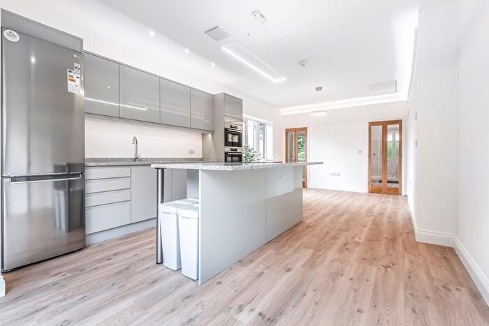 2 Bedroom Detached Bungalow To Rent In Bed Detached Bungalow With Garage, Pembury Road, Tunbridge Wells, TN2