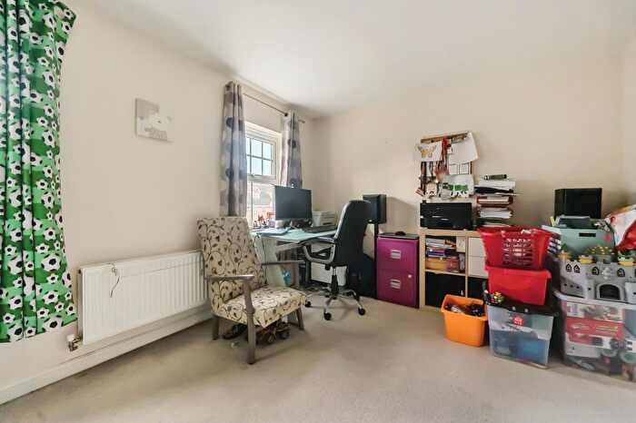 3 Bedroom Terraced House For Sale In Hermitage, Berkshire, RG18
