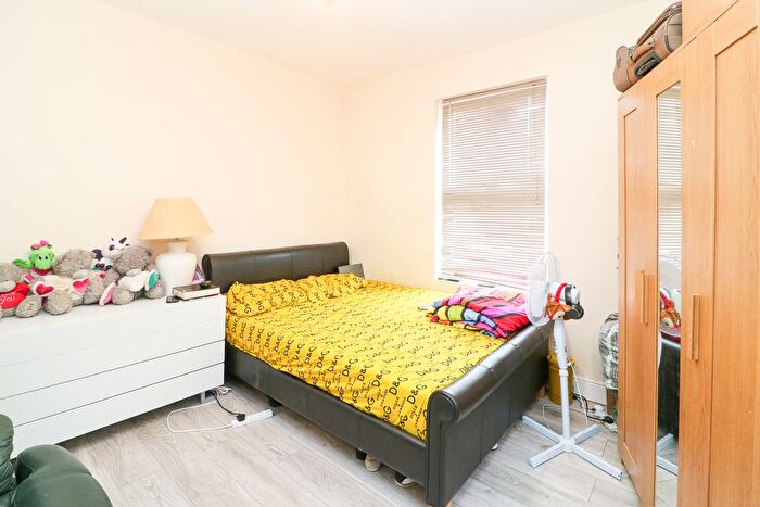 1 Bedroom Flat To Rent In Mill Lane, Carshalton, SM5