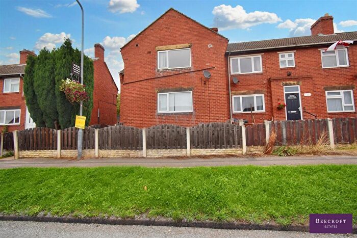 3 Bedroom Semi-Detached House For Sale In Manor Crescent, Grimethorpe, Barnsley, S72