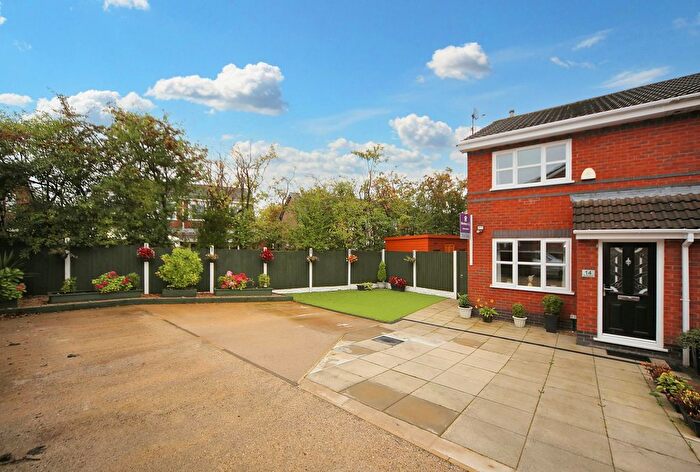 2 Bedroom Semi-Detached House For Sale In Birchwood Close, Winstanley, WN3
