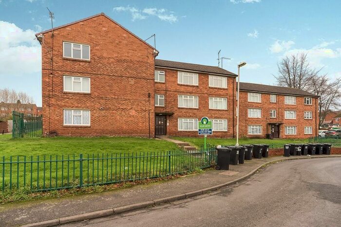 2 Bedroom Flat To Rent In Pleasant View, Dudley, West Midlands, DY3