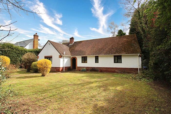 3 Bedroom Detached Bungalow For Sale In The Plantation, Curdridge, SO32